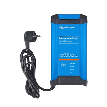 Intelligent battery charger BlueSmart 12V/15A, 1 output, IP22
