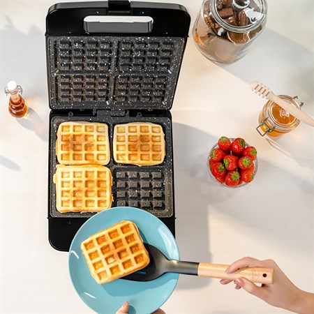 ZELMER ZWM0001 waffle maker