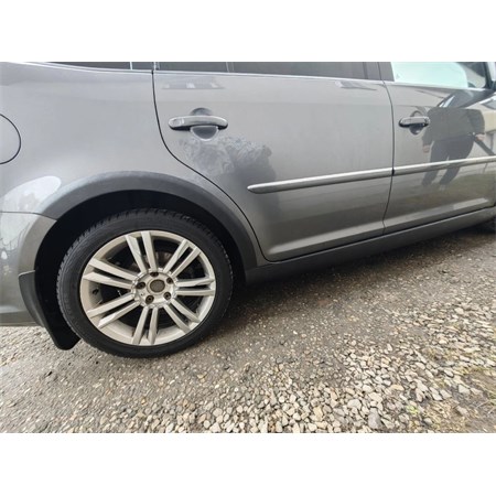 Plastic fender trims VW Touran I 2010 - 2015