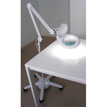 Magnifying lamp on wheels 5diop. SMD LED 8066D2
