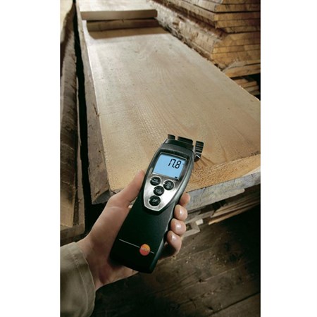 Měřič vlhkosti dřeva a stavebních materiálů testo 616