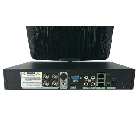 Camera set SECURIA PRO LCD-AHD4CHV1/1TB-W 720P 4CH DVR + 4x IR CAM analog + 1TB HDD analog